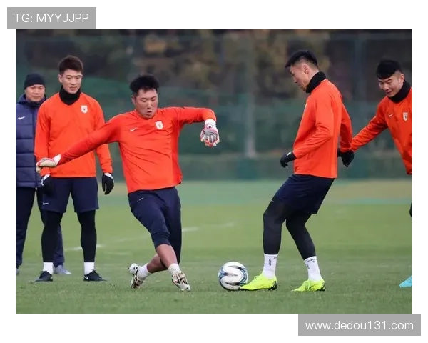 中国男足再度集结备战世界杯预选赛全力冲击晋级目标燃起全国期待 中国男足再度集结备战世界杯预选赛全力冲击晋级目标燃起全国期待