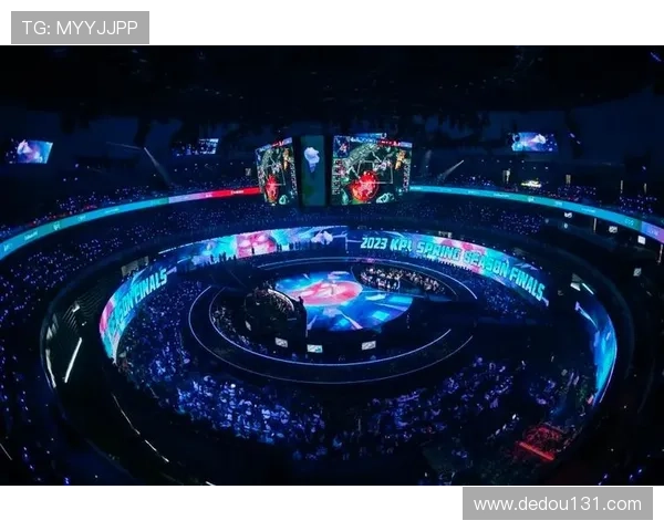 《全球电竞赛事迎来新风潮 电竞产业发展加速吸引资本注入》 《全球电竞赛事迎来新风潮 电竞产业发展加速吸引资本注入》