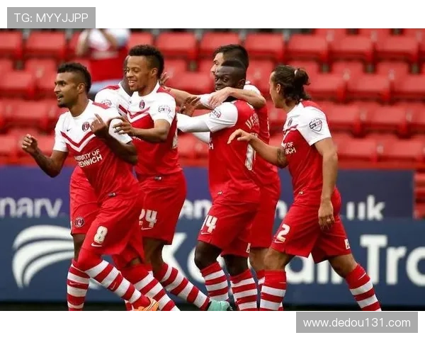 查尔顿俱乐部主帅调整引发阵容新变革球队备战升级迎接关键赛季挑战 查尔顿俱乐部主帅调整引发阵容新变革球队备战升级迎接关键赛季挑战