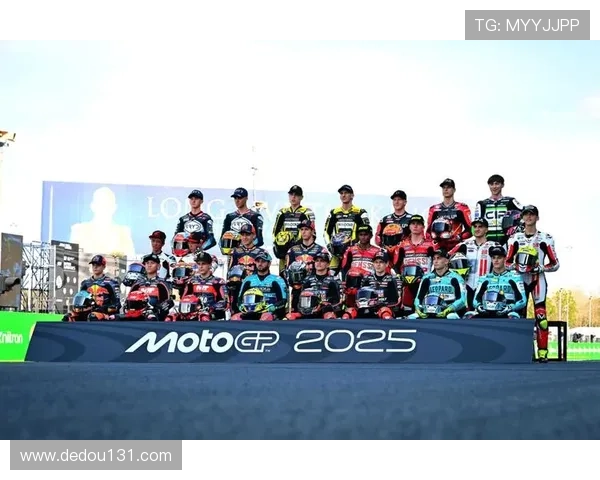 MotoGP赛季战况激烈 各大车队争夺总冠军宝座 MotoGP赛季战况激烈 各大车队争夺总冠军宝座