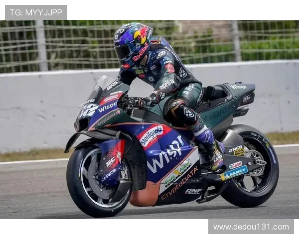 MotoGP赛季揭幕战精彩回顾 重磅新车亮相与车手激烈对抗全面分析 MotoGP赛季揭幕战精彩回顾 重磅新车亮相与车手激烈对抗全面分析