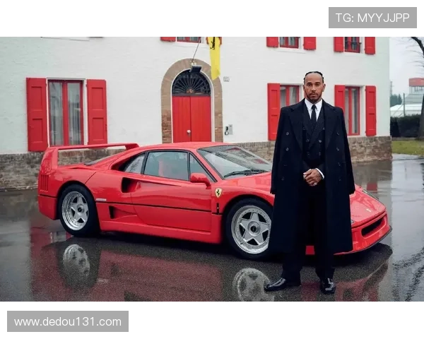 F1赛季精彩回顾:新车竞争激烈 路易斯·汉密尔顿领跑年度积分榜 F1赛季精彩回顾:新车竞争激烈 路易斯·汉密尔顿领跑年度积分榜