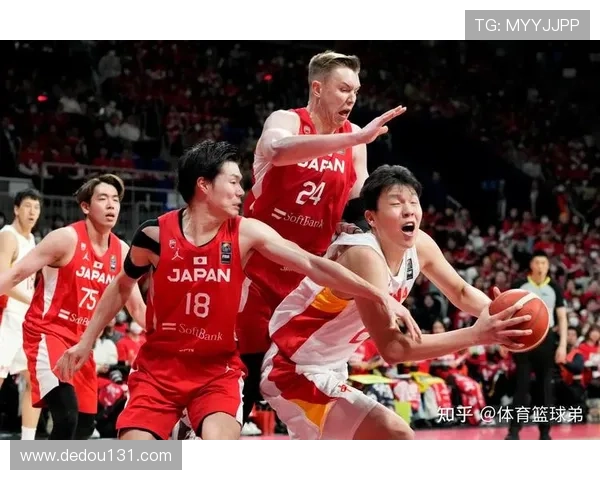 中国男篮逆袭获胜 击败菲律宾迎来世界杯开门红 中国男篮逆袭获胜 击败菲律宾迎来世界杯开门红