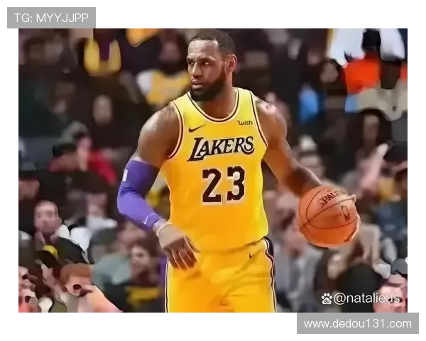 詹姆斯赛季首度三双带领湖人击败勇士,终结三连败奋力争夺季后赛席位 詹姆斯赛季首度三双带领湖人击败勇士,终结三连败奋力争夺季后赛席位